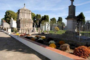 El cementeri municipal de Vinaròs recuperarà dilluns el seu horari habitual