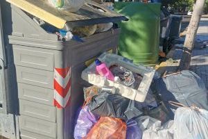Veïns denuncien l'acumulació de fem als carrers de la Cañada (Paterna)