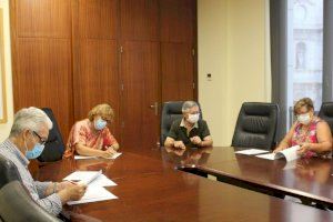 L'Ajuntament signa els convenis amb les associacions de jubilats i pensionistes de Burriana