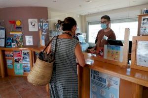 Les oficines d'informació turística de Peníscola atenen més de 7000 consultes aquest mes de juliol