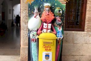 Catarroja estrena la Navidad con el belén, nueva iluminación y Buzón Real