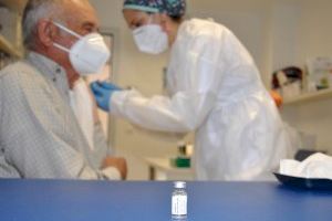 La Comunitat Valenciana començarà a vacunar a les persones de 69 a 66 anys la setmana vinent
