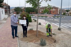 Castalla fomenta la concienciación ciudadana con una campaña de sensibilización y limpieza ambiental
