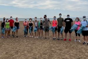 La playa de Massamagrell limpia de residuos gracias a las campañas de concienciación