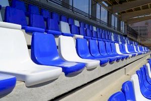 El camp de futbol de Sant Antoni de Benaixeve renova les seues graderies