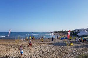 La platja de la Ribera de Cabanes acull una nova etapa del Circuit Provincial de Tennis Platja