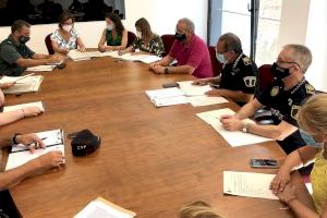 Guardia Civil y Policía de Almassora instan a la colaboración ciudadana por la convivencia en Botànic