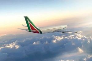 FACUA demana que es garantisquen els drets dels usuaris després del tancament d'Alitalia