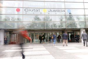 Un advocat roba al seu client els diners que li evitava la presó a València