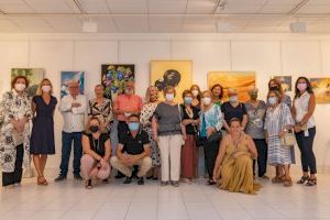 La Asociación de Amas de Casa de Benidorm expone ‘Amas-Arte’