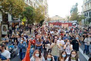 3.000 participants en les diferents manifestacions del 9 d'Octubre a València sense a penes incidents