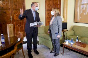 El secretario autonómico para la Unión Europea recibe a la cónsul general de Uruguay en la Comunitat Valenciana y Región de Murcia
