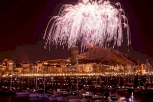 Alicante disparará una gran palmera de 900 cohetes con los colores de la bandera de España