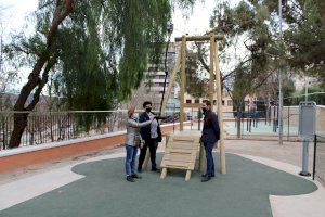 Conclou la remodelació del parc Jardins de la Vila amb la renovació d'una zona infantil i la millora de la seguretat