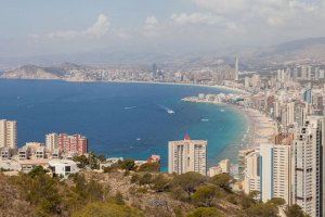 València i Benidorm encapçalen la recuperació del turisme en la Comunitat Valenciana