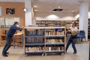 La Biblioteca Manel Garcia Grau es prepara per al trasllat a les noves instal·lacions