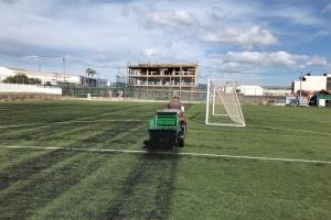 Betxí replena de cautxú el seu camp de futbol municipal