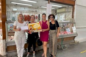 Sueca s'adhereix a la campanya “Compre en valencià. Jo, comerç local”