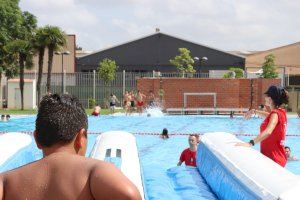Alaquàs inaugura la piscina d'estiu amb una programació lúdica per a tots els públics