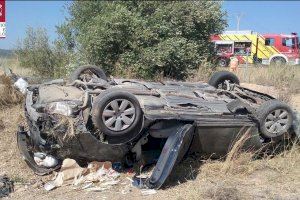 Dos ferits en un accident després de bolcar un vehicle a Benicarló