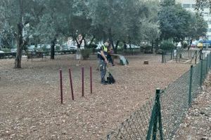 Oliva reforça la desinfecció del parc caní de l’entrada al municipi amb un pla anual i dos neteges setmanals