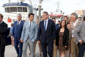 Ximo Puig destaca que la nueva lonja y las actuaciones en el puerto de Torrevieja transformarán la fachada marítima de la ciudad