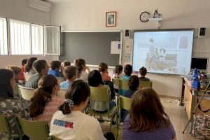 Escola Valenciana apropa la cultura audiovisual a les escoles rurals valencianes