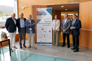 El Màster en Tecnologia Ceràmica de la Universitat Jaume I inaugura el curs 2022-2023