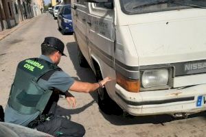 Detienen al responsable de daños en más de 50 vehículos en Silla