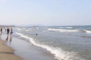 Mor ofegat un home a la platja de la Malva-rosa de València