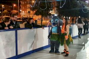 Sueca inaugura la seua pista de patinatge amb l'objectiu de promocionar les compres en el comerç local