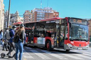 València aplicarà el 50 % de descompte en l’EMT en 2023