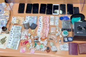 Detenidas cuatro personas por traficar con drogas en un local de ocio de Alicante