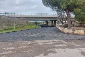 Almussafes asfalta part del camí rural Fondo, danyat després de les inundacions de novembre de 2020