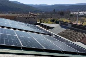La Cooperativa de Viver y Oppidum Energía llevarán electricidad sostenible y económica a unos 200 hogares