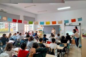 Un total de 860 escolars de Dénia, la Xara i Jesús Pobre participen en el taller ‘Habilitats socials’ del curs 2022/2023
