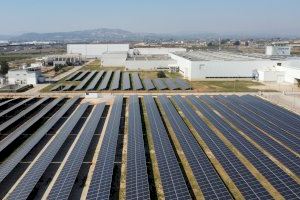 Danone instala en Aldaia su primera planta de placas solares en España y la más grande de Europa