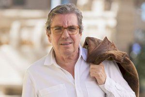 El director Domingo Rodes, Ficus de Oro Honorífico del XXIII Festival de Cine de Sant Joan d'Alacant