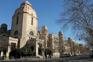 La Universitat de València aumenta el número de citas de artículos científicos un 10,42% en el último año