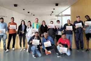 14 personas completan una nueva edición del curso de español para extranjeros organizado por Bienestar Social