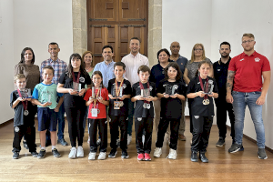L'Ajuntament reconeix els èxits del Club Karate Llíria en el Campionat d'Espanya
