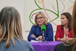Mamen Peris exige que los partidos políticos estén “limpios de condenados por violencia de género, de corruptos y de etarras”