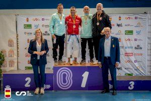 Félix Escribano, medalla de oro en el Campeonato de España de Veteranos de Karate celebrado en Baeza (Jaén)