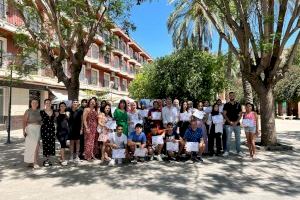 Más de un centenar de usuarios participan en los cursos de alfabetización de los barrios del Monte de San Miguel de Orihuela