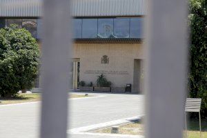 A presó per entrar a robar a casa dels seus sogres i altres habitatges d'Alcalà i Alcossebre