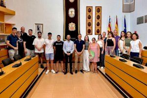 L’Ajuntament d’Algemesí incorpora 8 joves estudiants de la ciutat dins el programa de beques formatives municipals