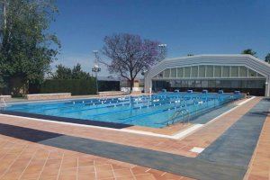 Riba-roja de Túria aprueba la entrada gratuita a la piscina municipal ante la ola de calor hasta completar el aforo del recinto