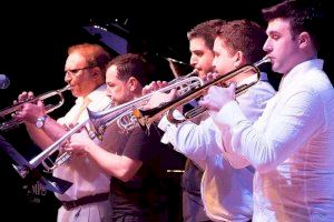 Xixona se convierte en julio en el epicentro mundial de las trompetas