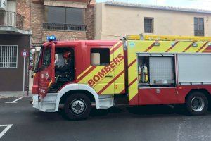 Un camión de bomberos en otro servicio en Burriana