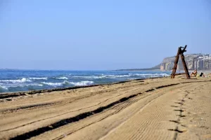 Salven la vida a un home de 82 anys a punt d'ofegar-se en una platja d'Alacant